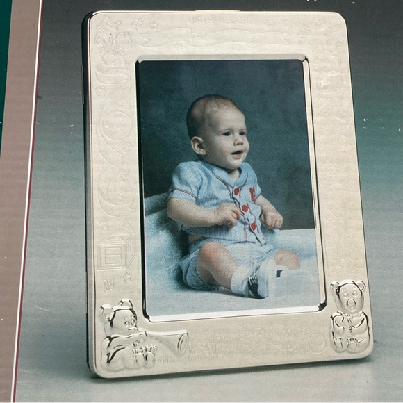 Main Aisle Gift Collection Silver Plated Baby Album Frame 5"x7" Teddy Bears NEW - Picture 1 of 11